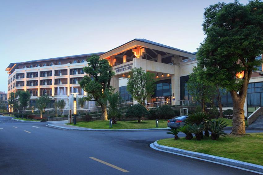 Howard Johnson Tongfang Plaza Zhuji Zhuji  Exteriör bild